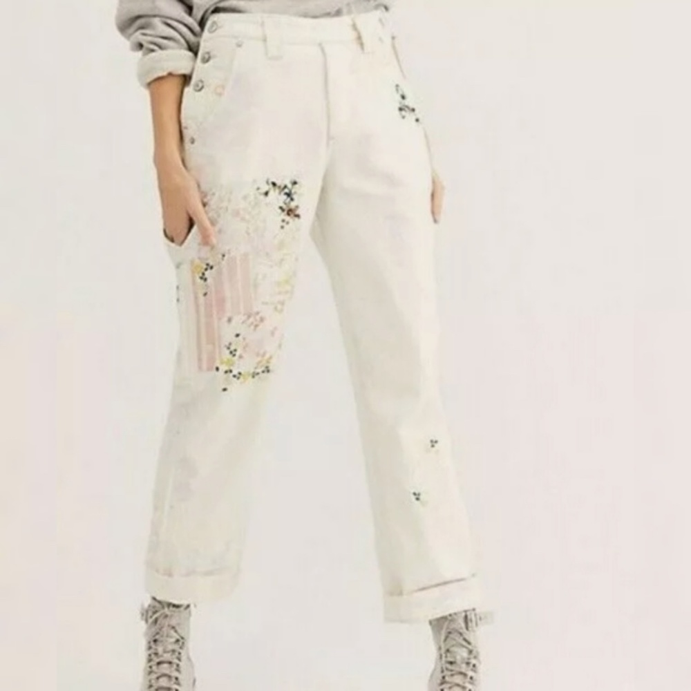 FREE PEOPLE - Love Alive Boyfriend Jeans NWT - Picture 2 of 9